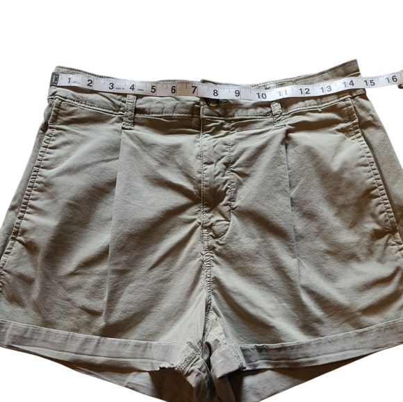Women's AE Pleated High Rise Olive Green Stretch Shorts Cuffed Size 8 - Picture 6 of 13